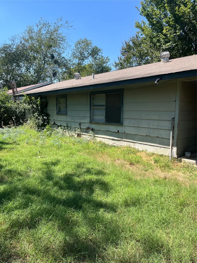 Photo of 641 Williams Ave