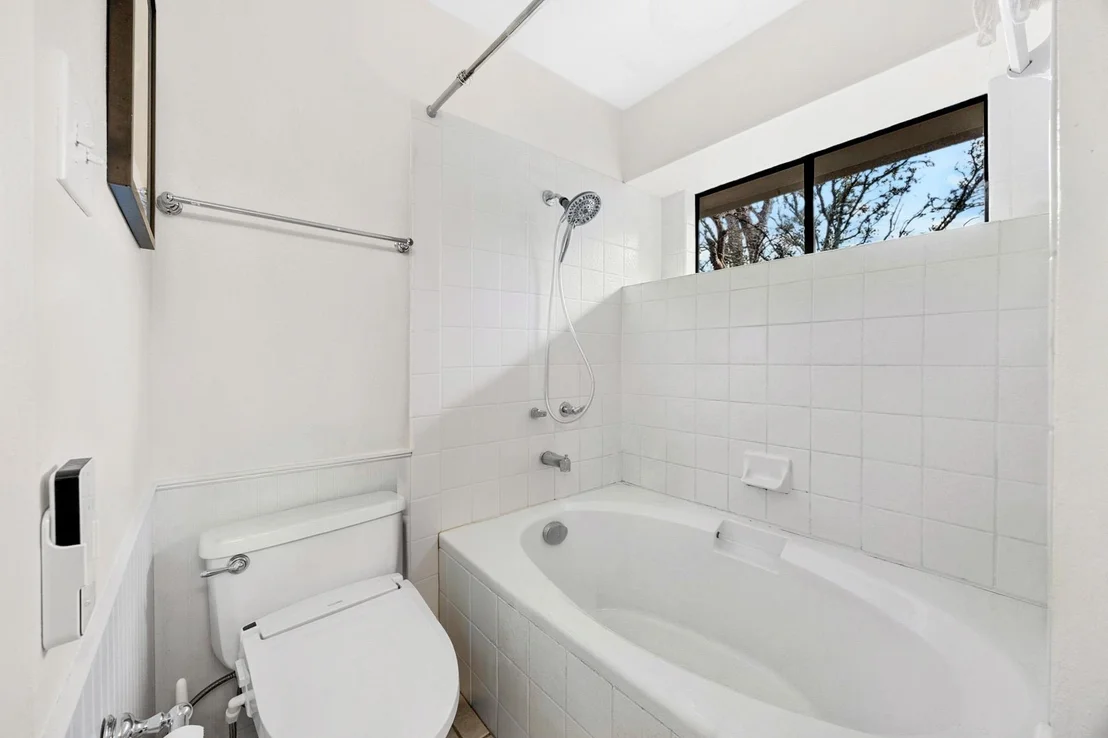 Photo of 8003 Boneta TRL