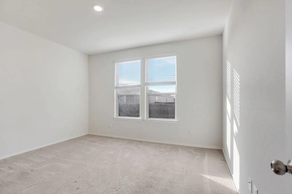 Photo of 433 Stone Water LN