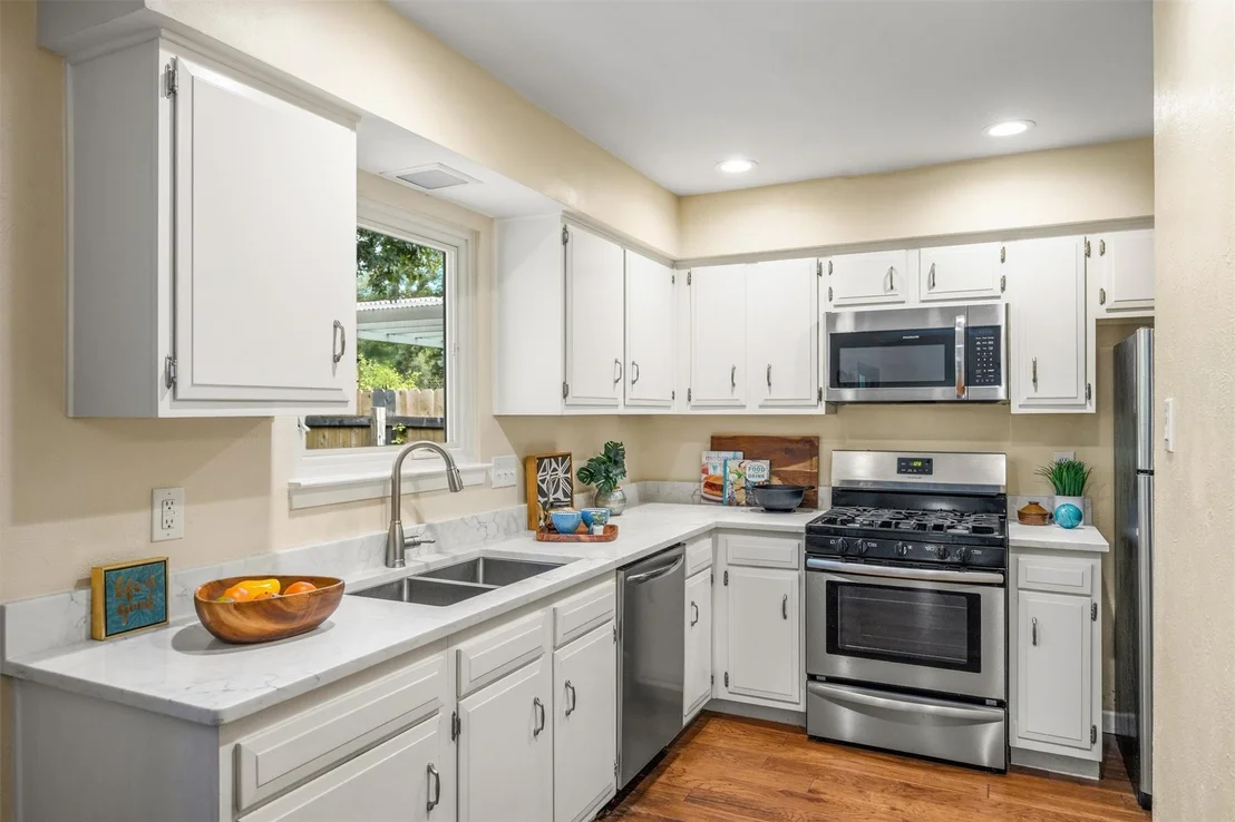 Photo of 617 Blackberry DR