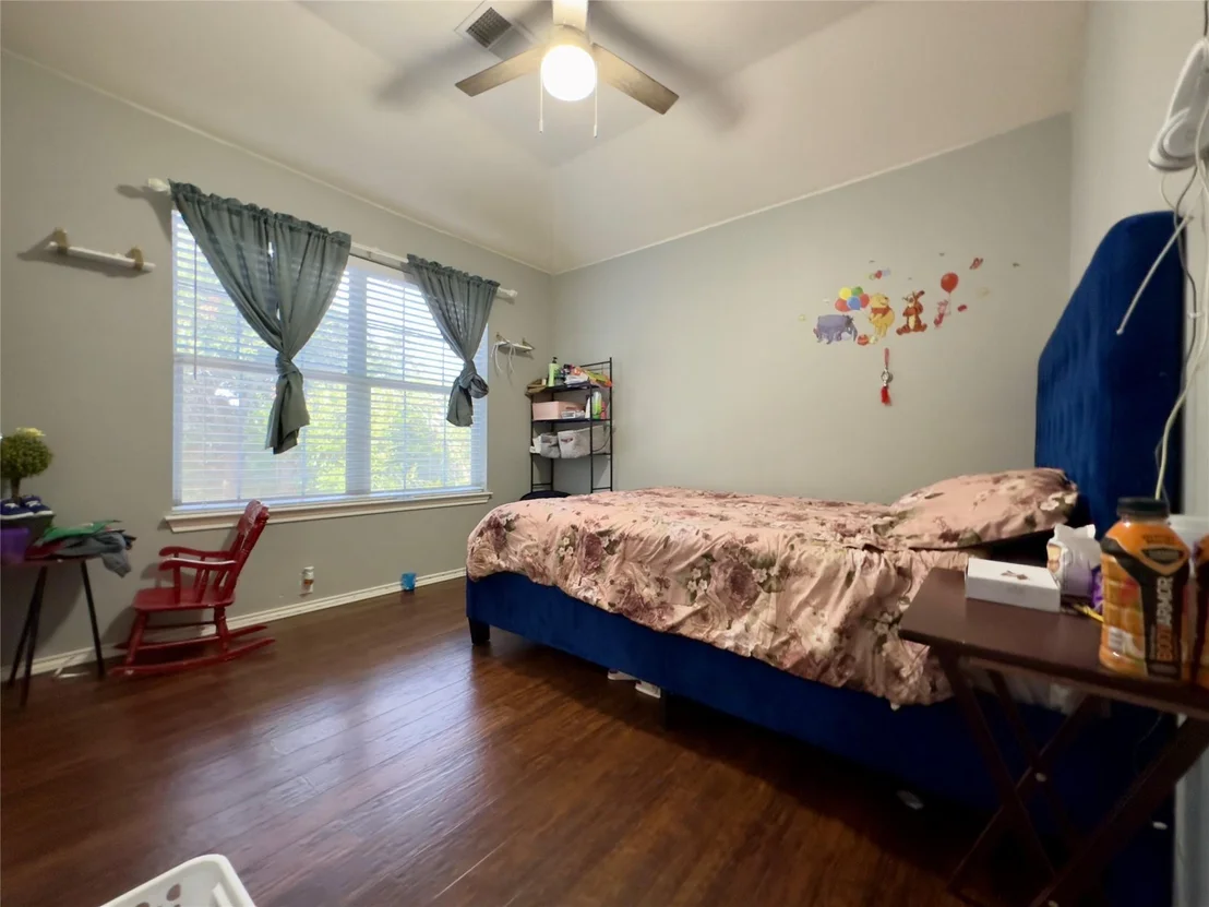 Photo of 804 Tapestry CV