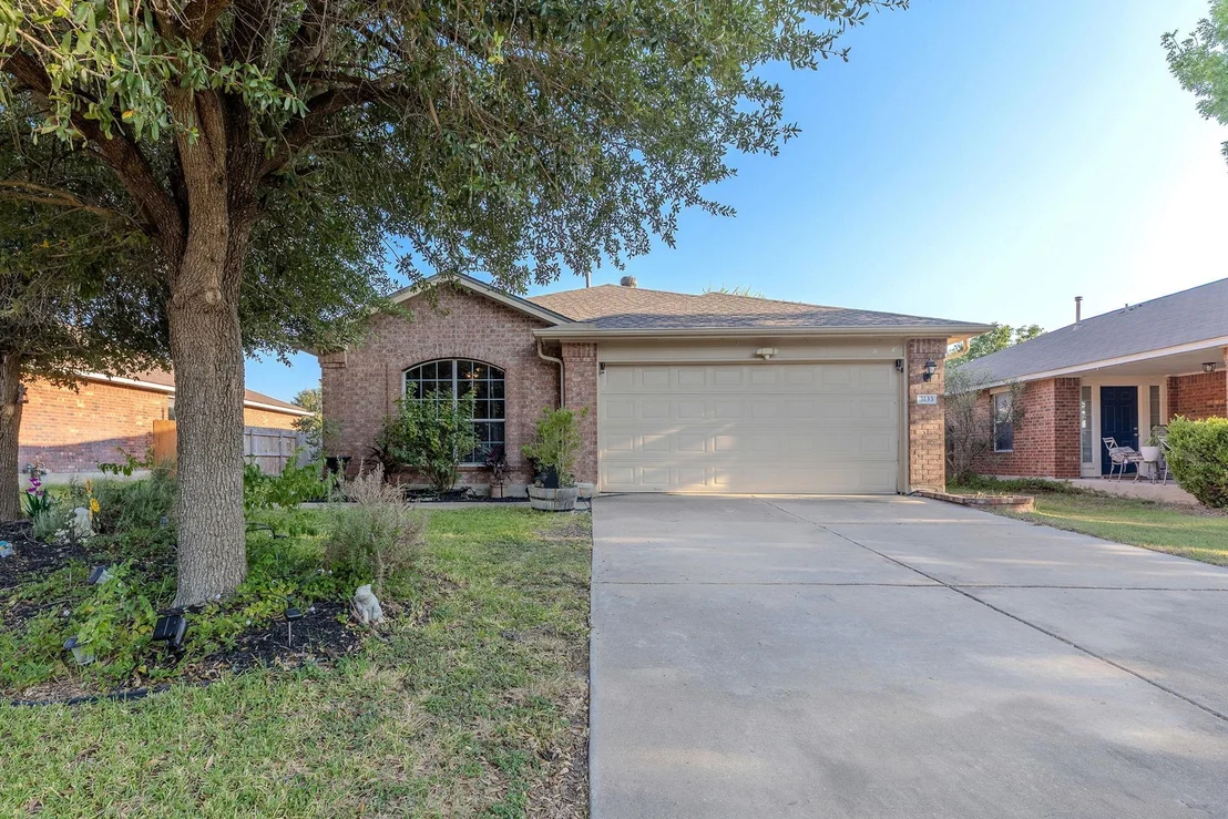 Photo of 3133 Clinton PL