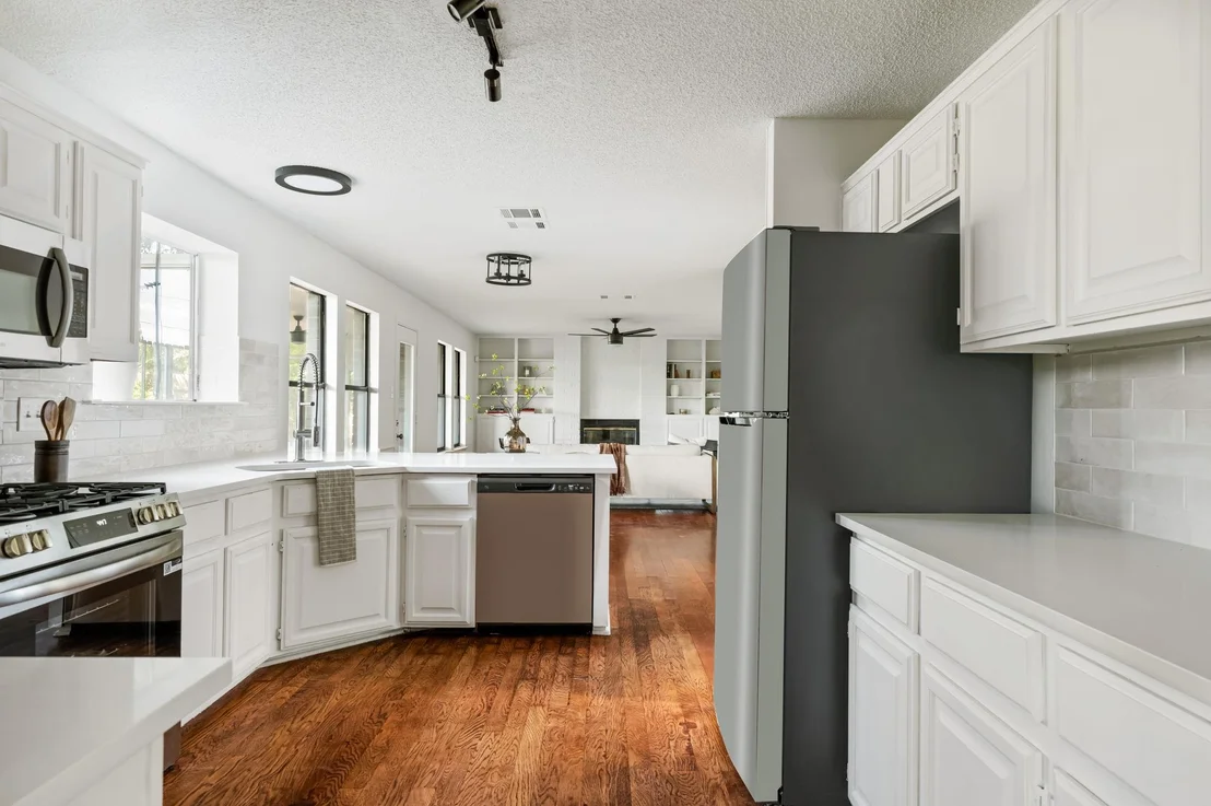 Photo of 1106 Split Oak CV