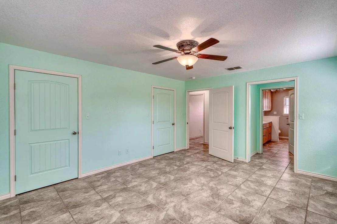 Photo of 1129 Lonesome LOOP