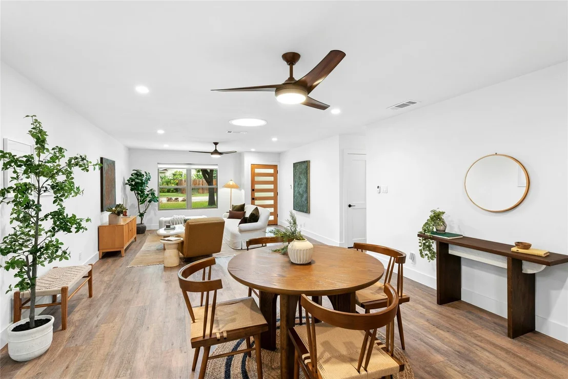 Photo of 8601 Winding WALK