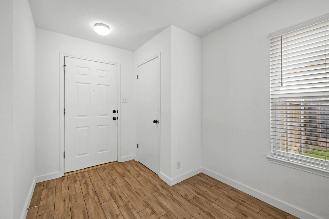 Photo of 105 Stanford DR
