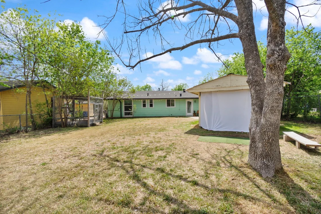 Photo of 1610 Corona DR