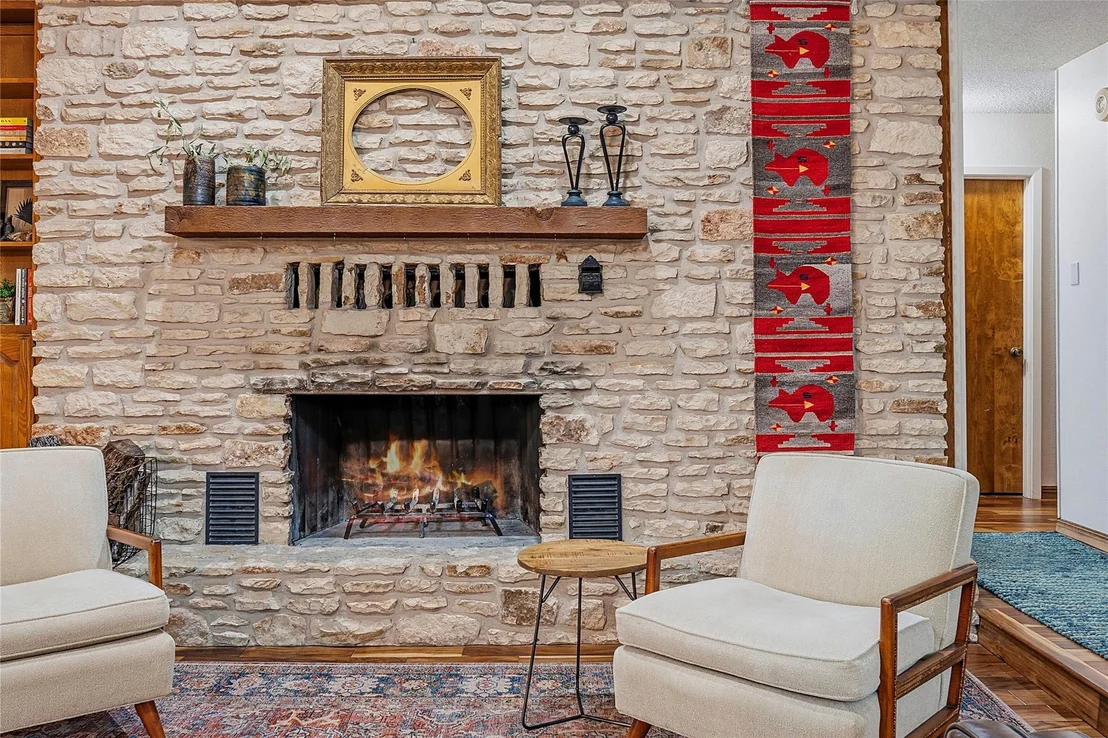 Photo of 203 Leisurewoods DR