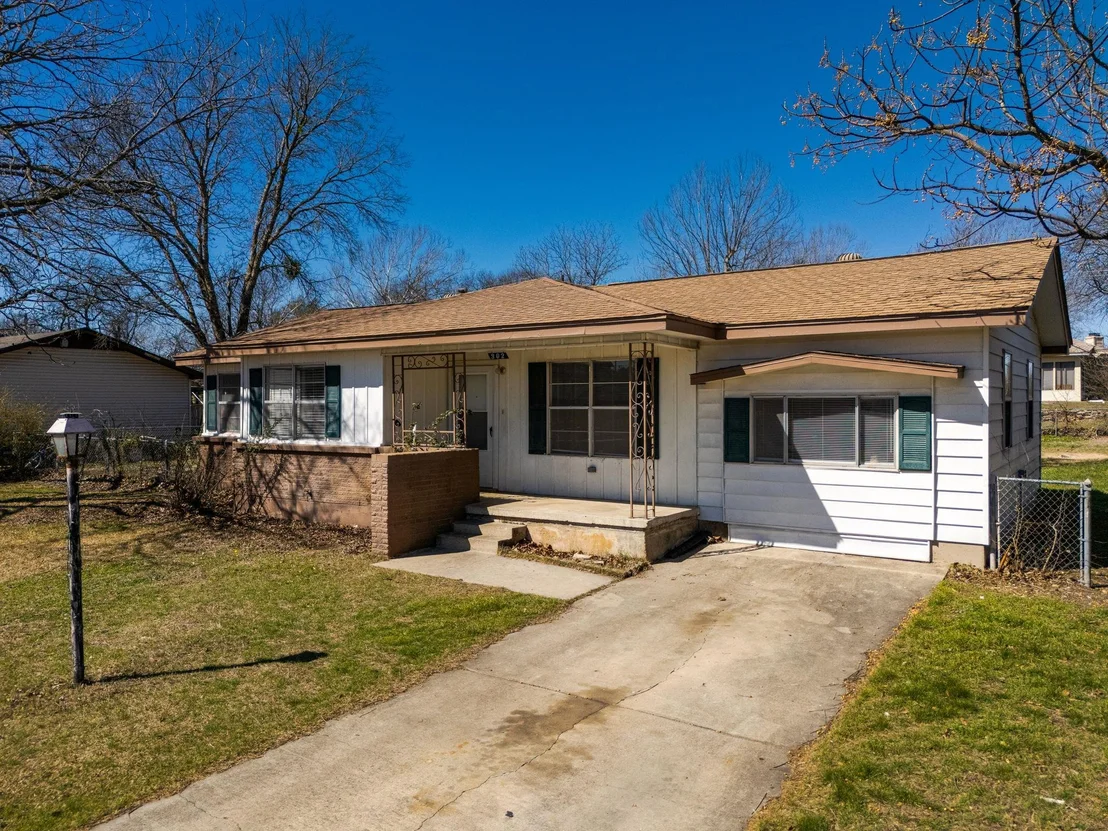 Photo of 302 Easy ST