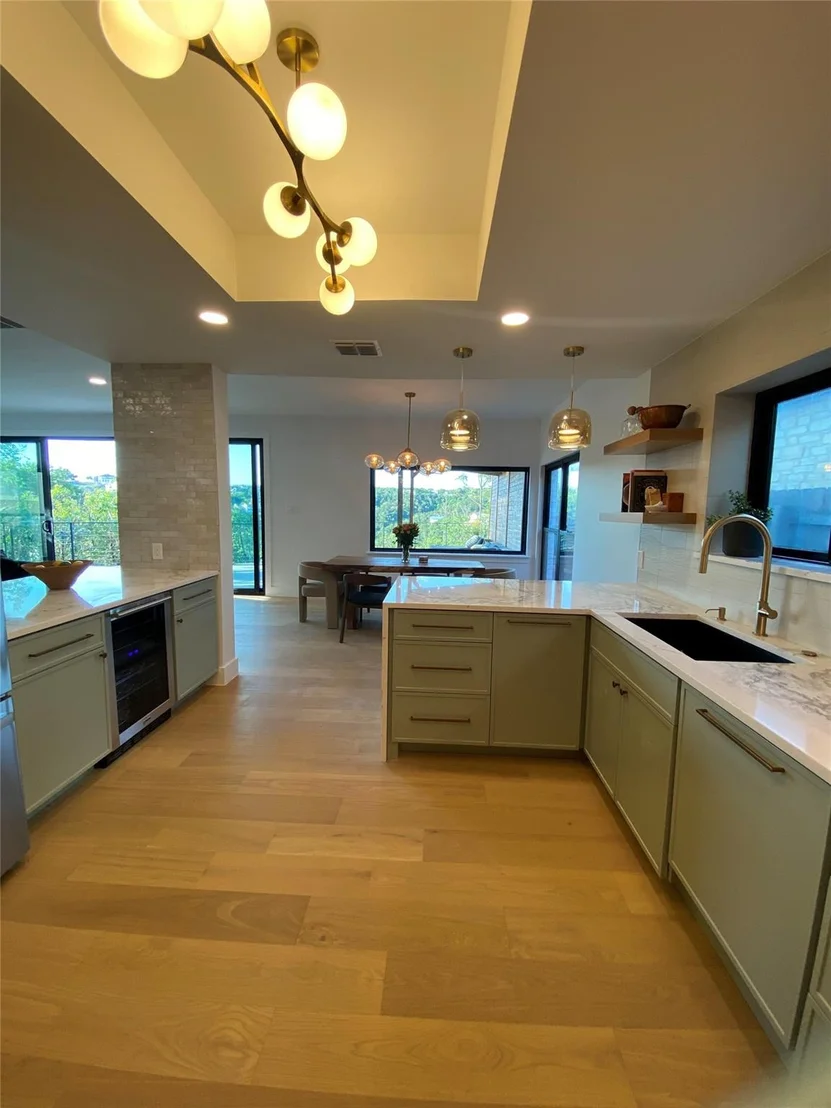 Photo of 4328 Far West BLVD