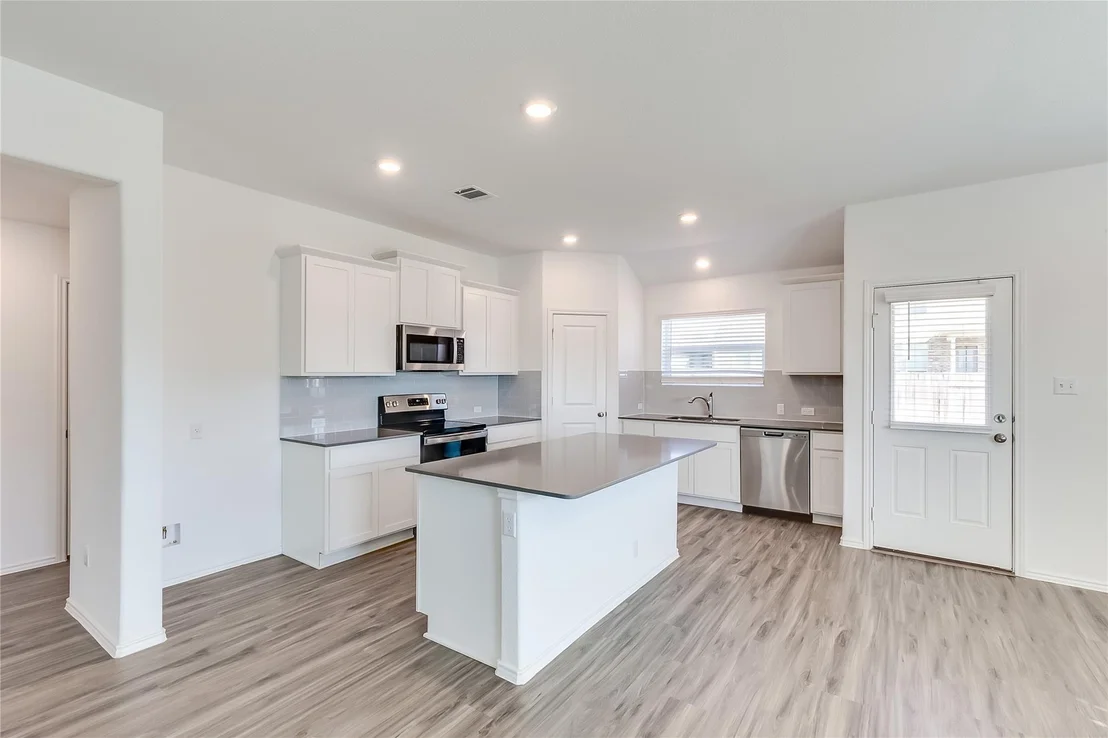 Photo of 609 Bluejack WAY