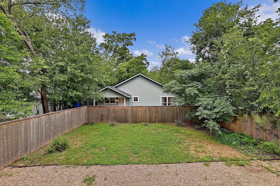 Photo of 4606 Evans Ave