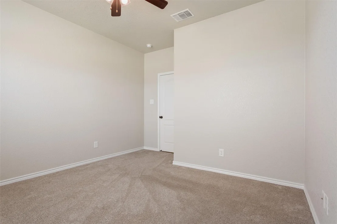 Photo of 7601 Silicon DR