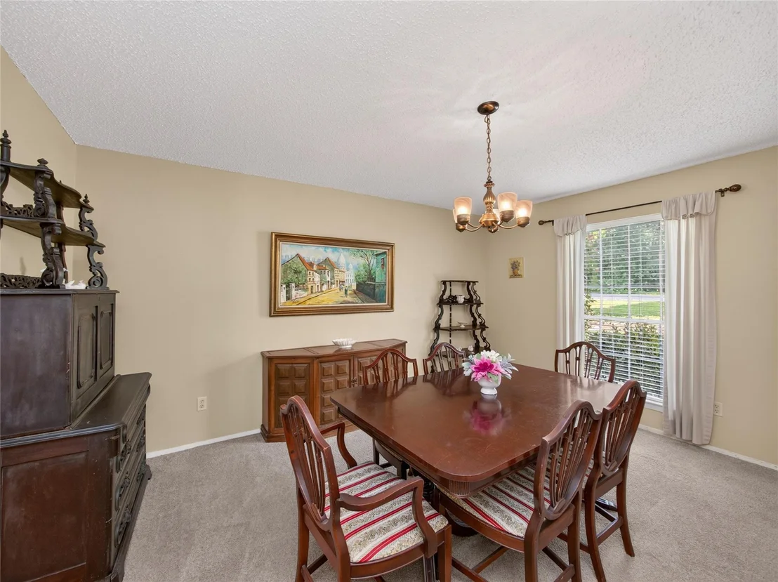Photo of 12901 Sherbourne ST