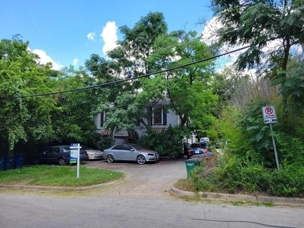 Photo of 3204 Tom Green ST