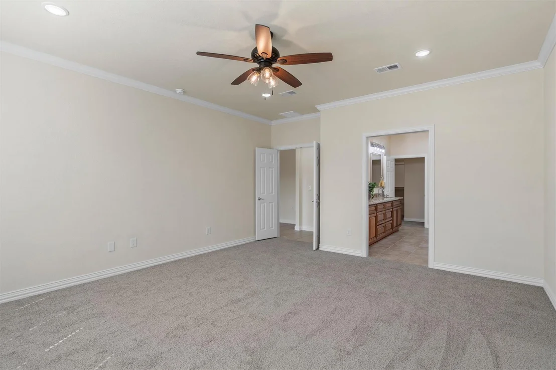 Photo of 300 Pipe Creek LN