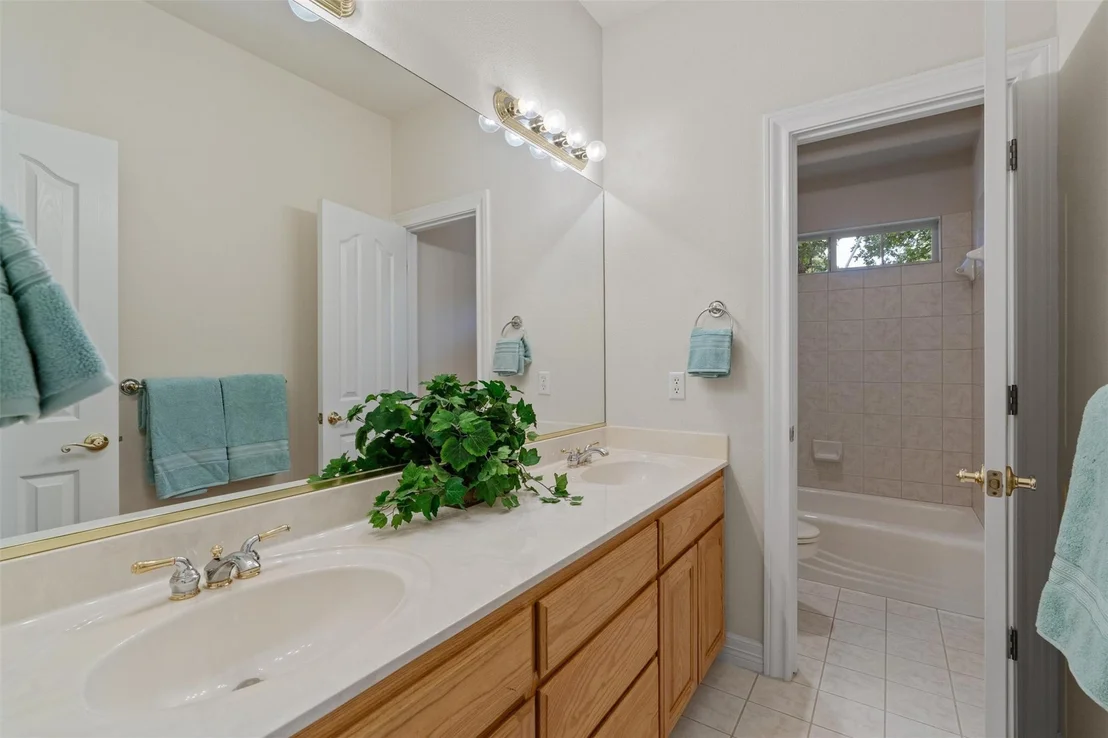 Photo of 101 Ten Oaks DR