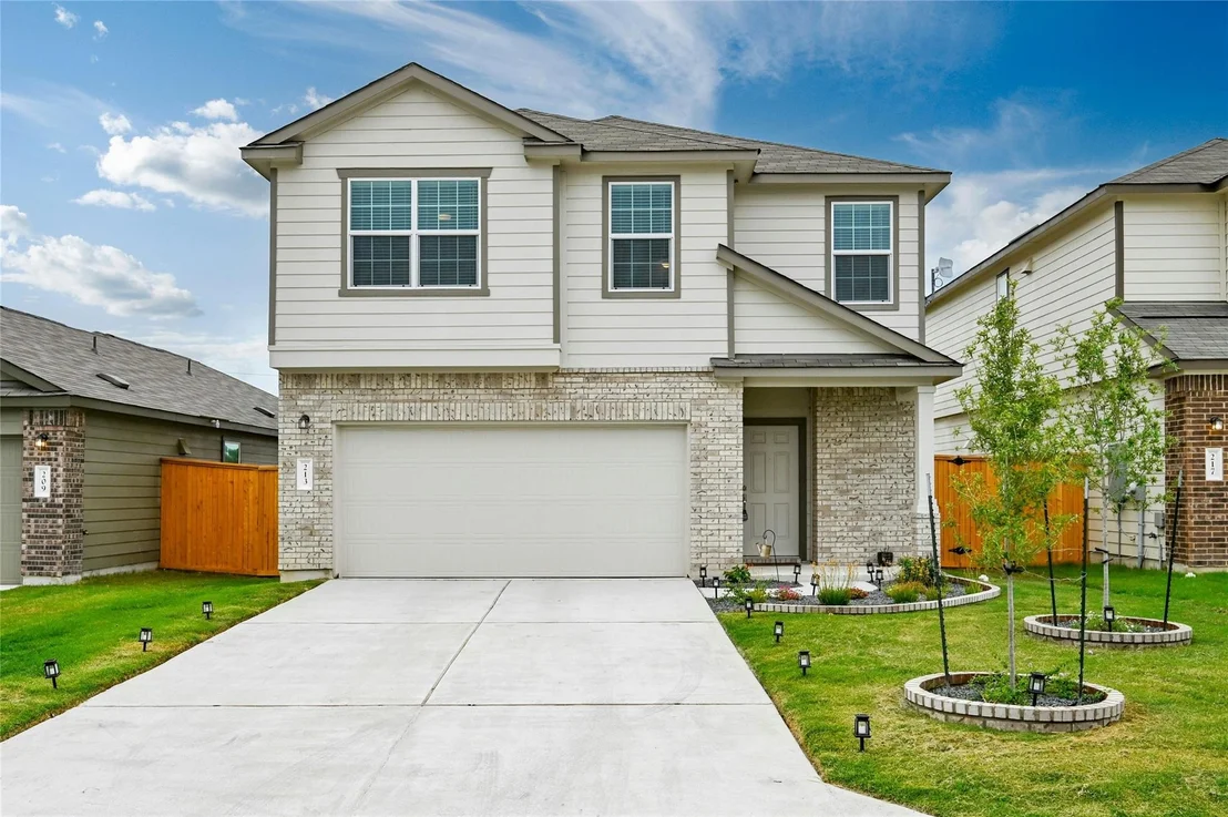 Photo of 213 Bronco Billy DR