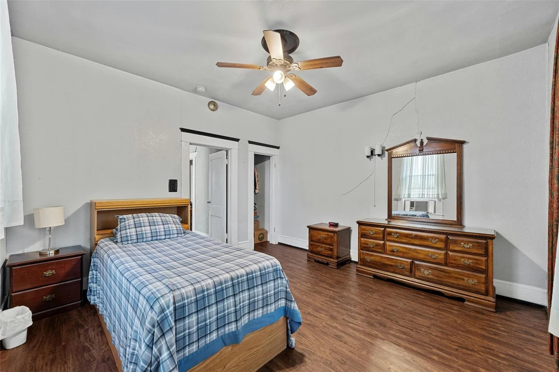 Photo of 1004 Vargas RD