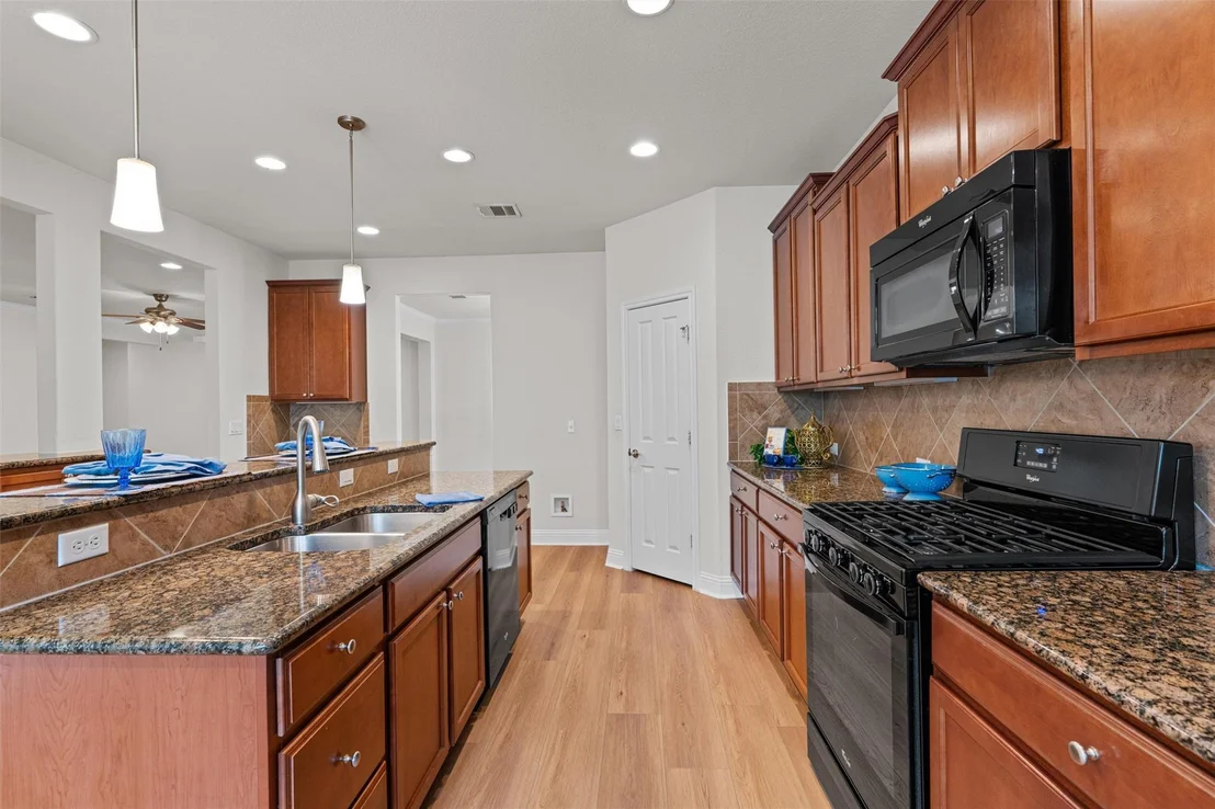 Photo of 509 Davis Mountain CIR