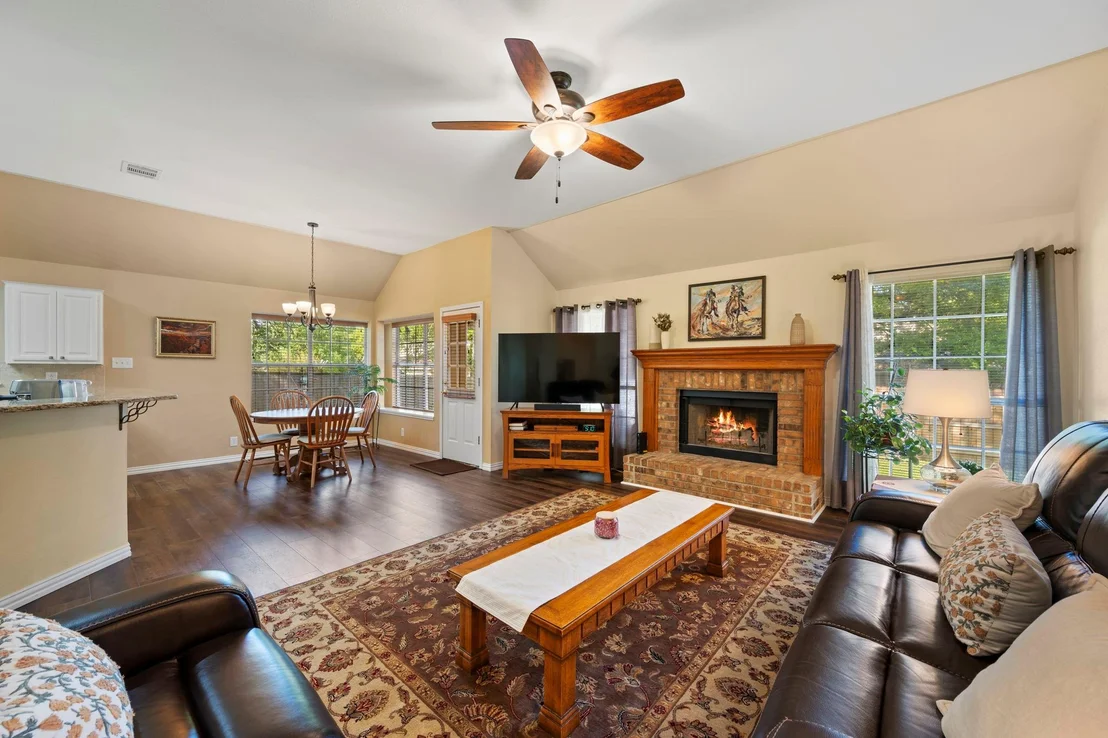 Photo of 803 Oak Park DR