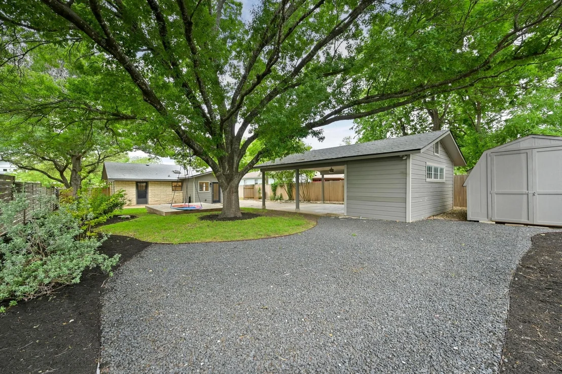 Photo of 7313 Grover Ave