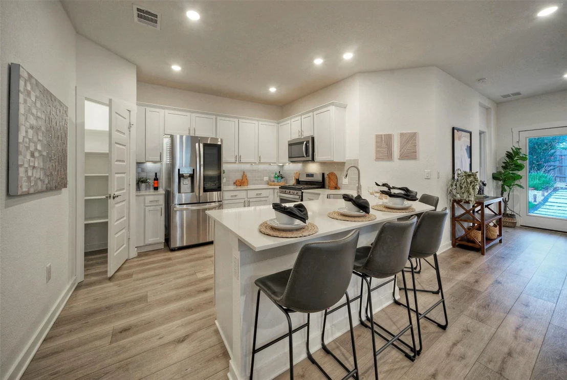 Photo of 7709 City Top BLVD