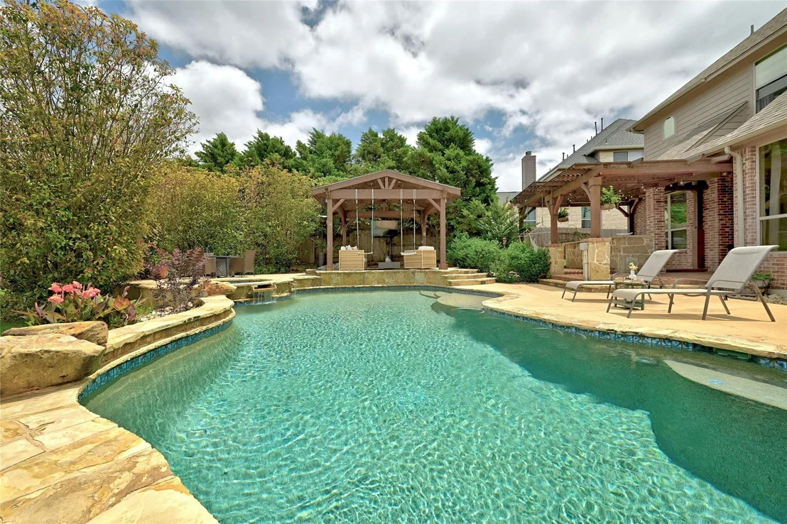 Photo of 331 Aspen DR