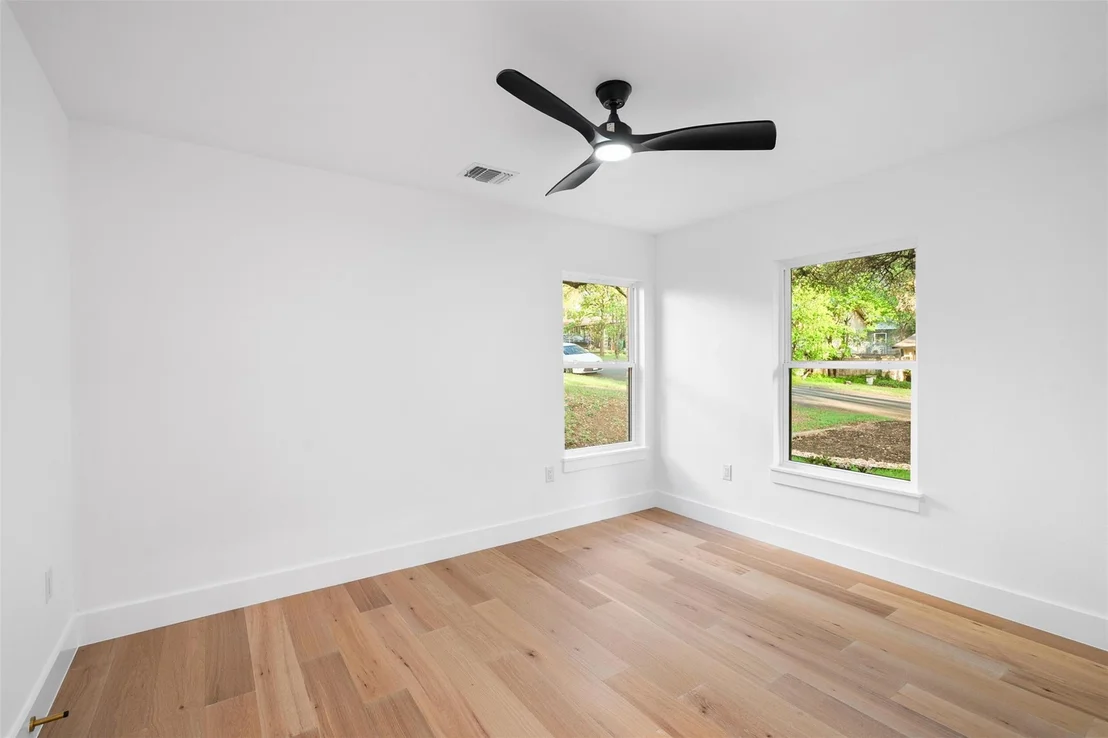 Photo of 4906 Enchanted LN