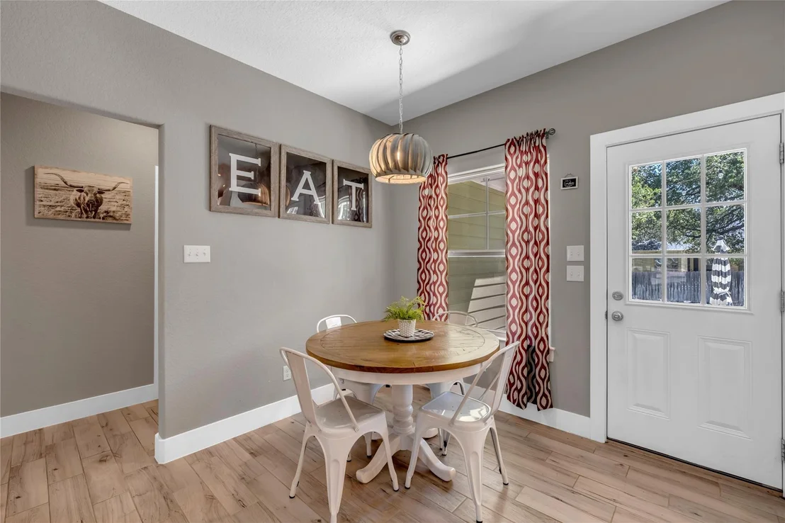 Photo of 113 Winding Oak DR