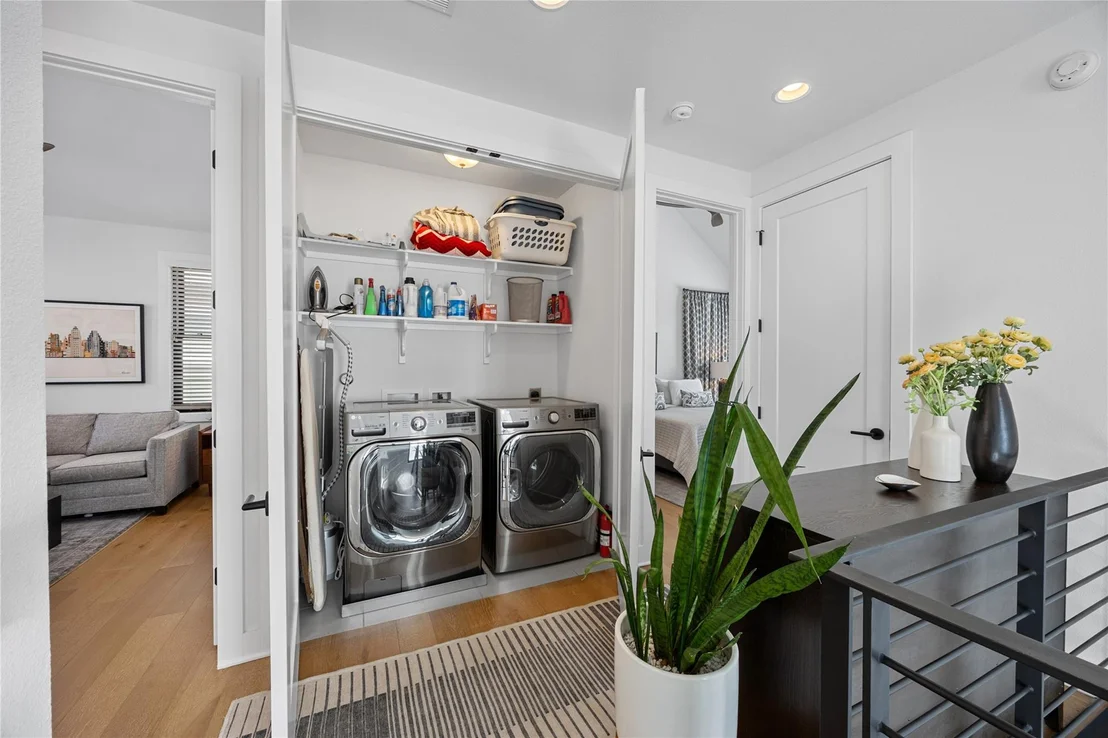 Photo of 2304 Mc Bee ST