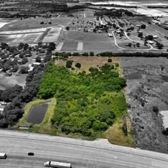 Photo of 1902 N General Bruce DR