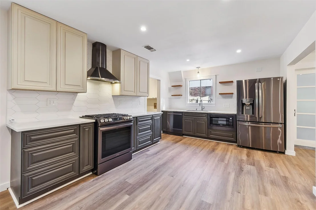 Photo of 6613 Ashland DR