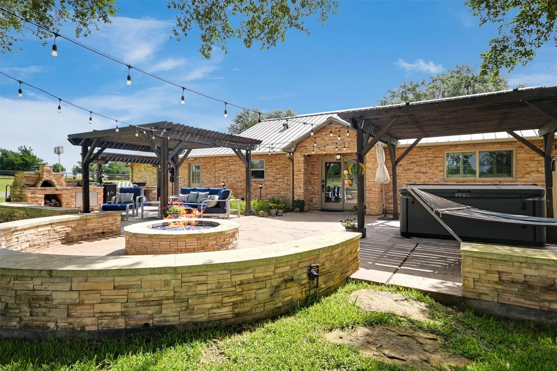 Photo of 1700 Plum LN