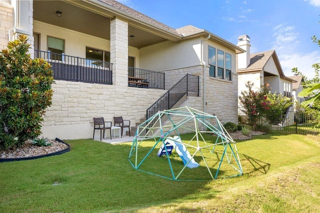Photo of 413 Sitlington LN