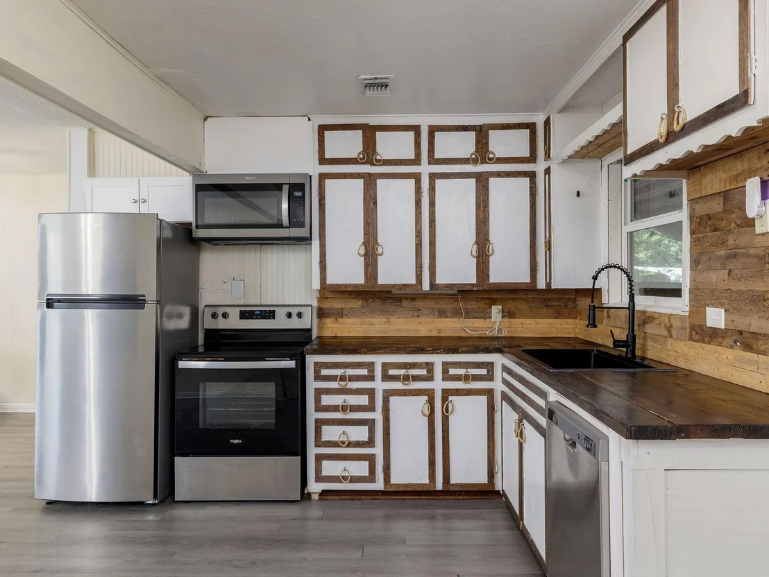 Photo of 113 Circle DR