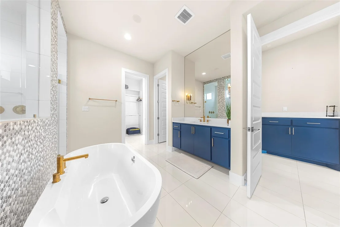 Photo of 2112 Sereno CV