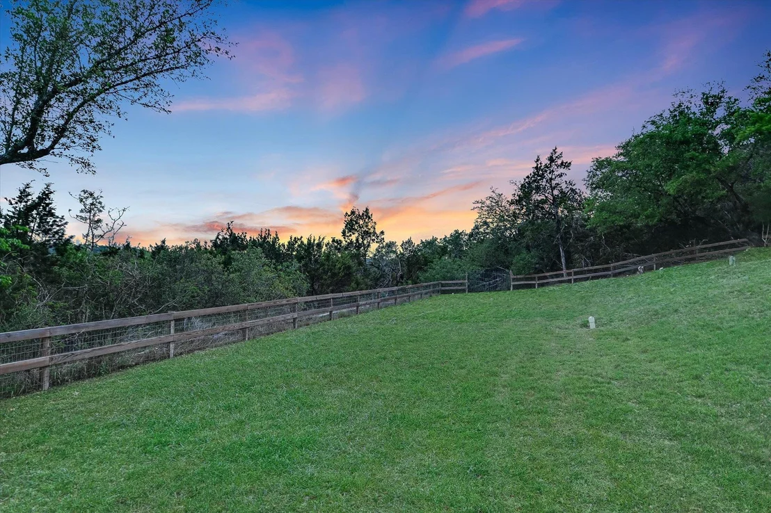 Photo of 8105 Bell Mountain DR