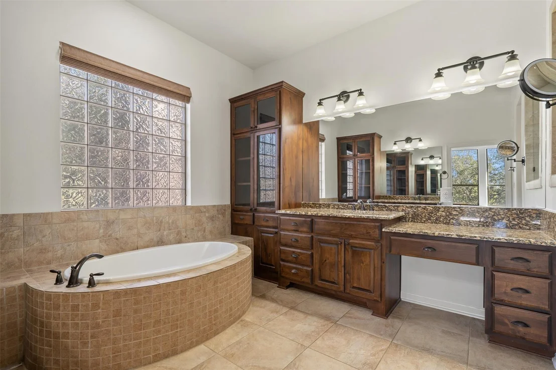 Photo of 172 Mirafield LN