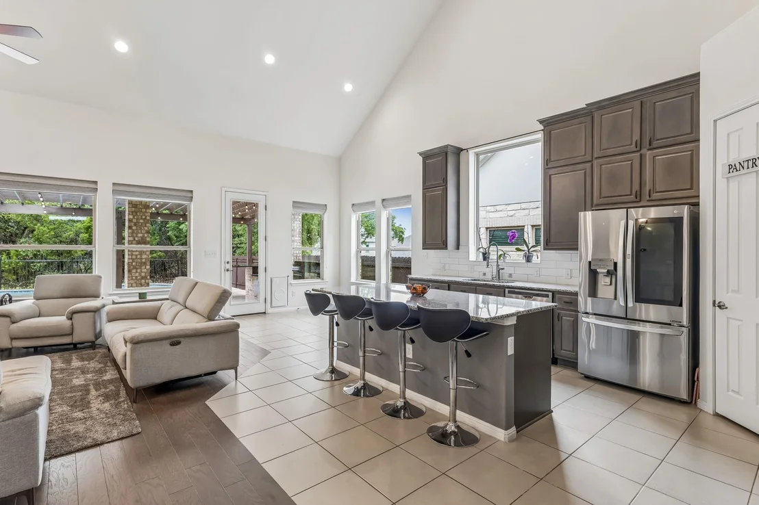 Photo of 2432 Soprano WAY