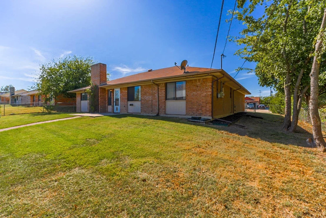 Photo of 3010 Westrim DR