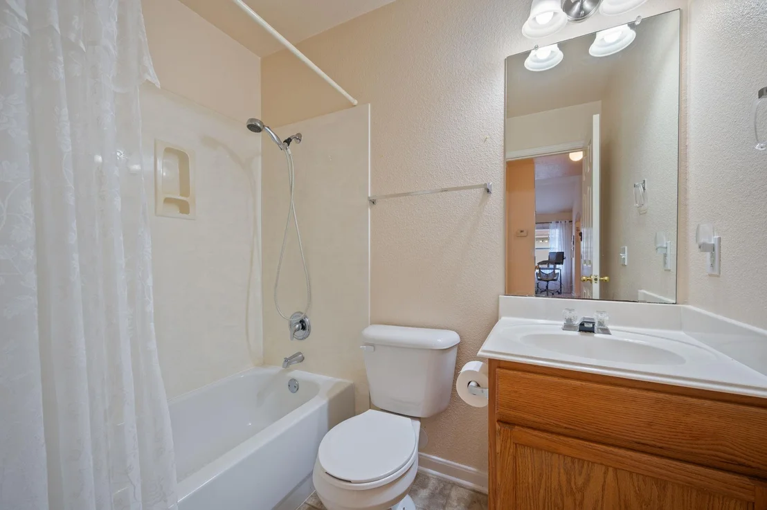 Photo of 450 Zebra DR