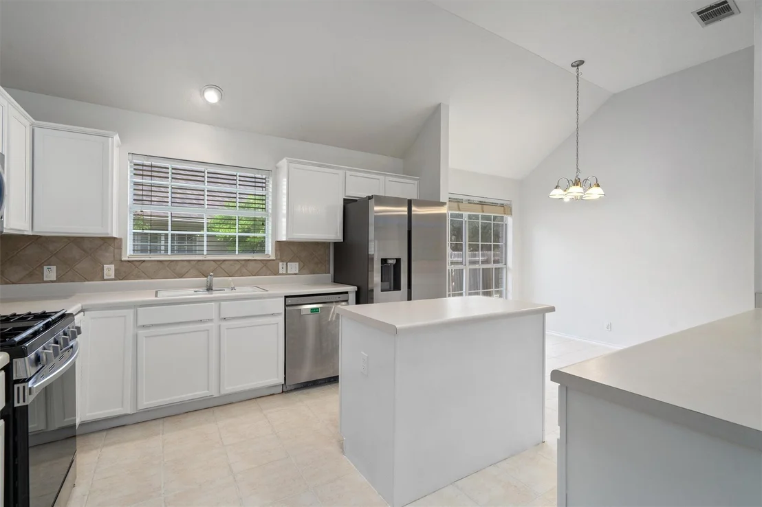 Photo of 2820 Blue Jay DR
