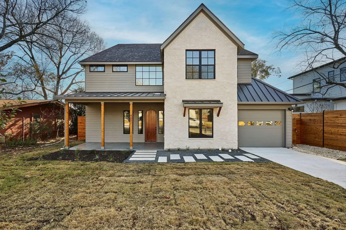 Photo of 4601 Oakmont BLVD