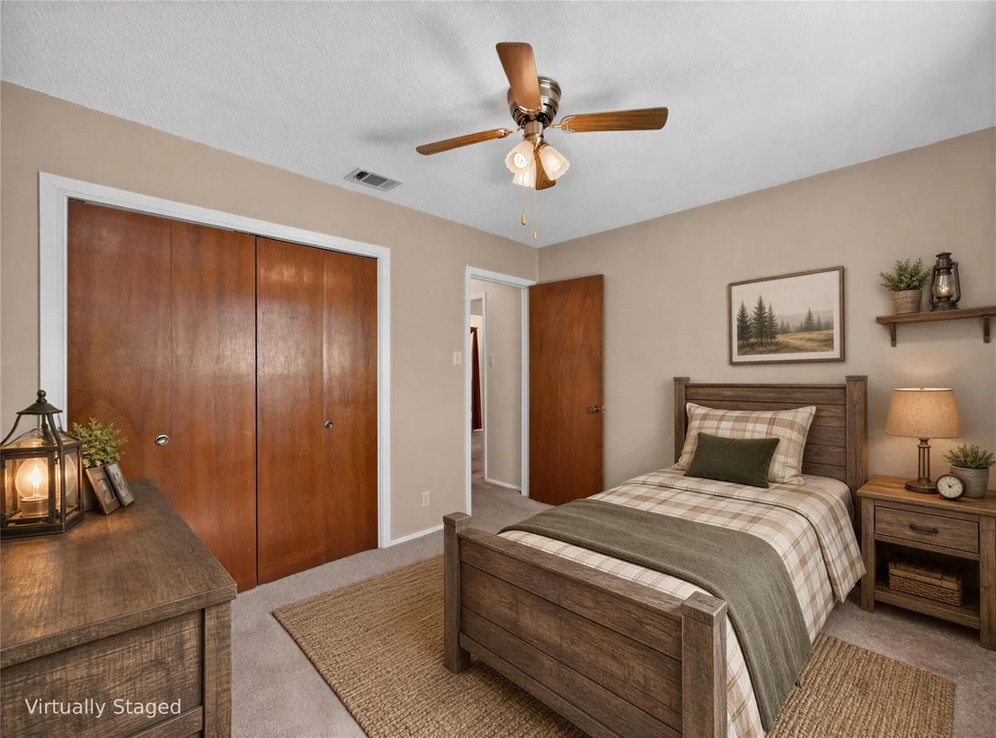 Photo of 404 E Central DR