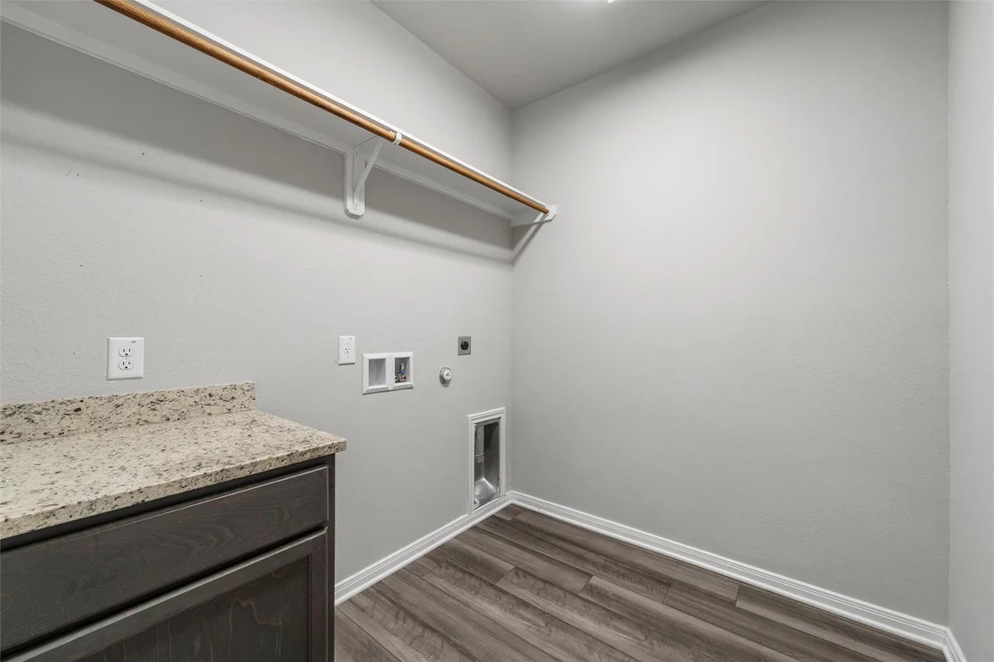 Photo of 905 Clanton CV