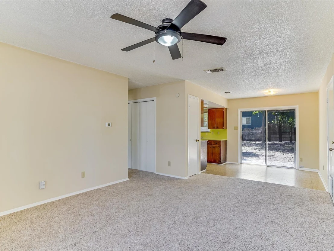 Photo of 819 Turtle Creek BLVD