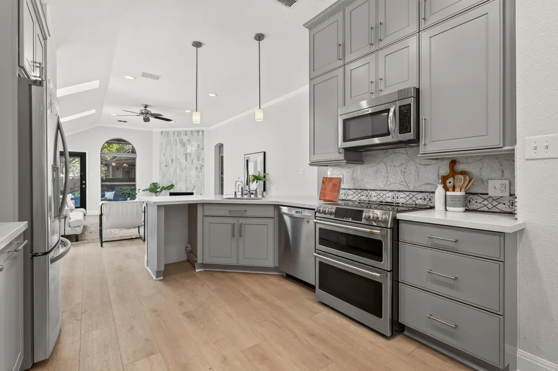 Photo of 13536 Anarosa LOOP