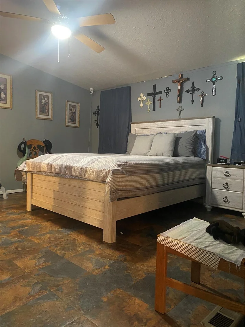 Photo of 548 Lower Elgin RD