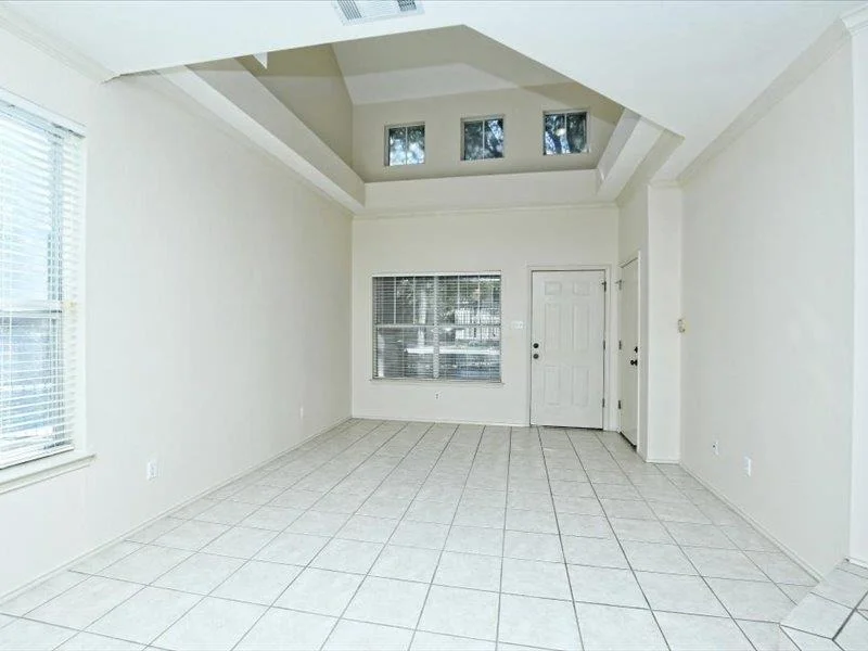 Photo of Unit 9 at 4400 Switch Willo